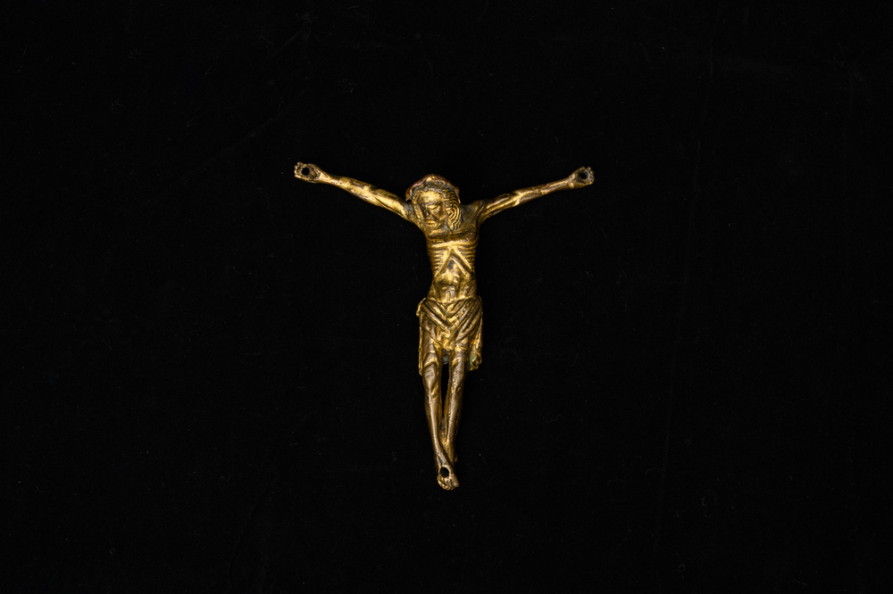 Une statue de Christ en bronze dor&eacute;, Italie ou Espagne, 14&egrave;me