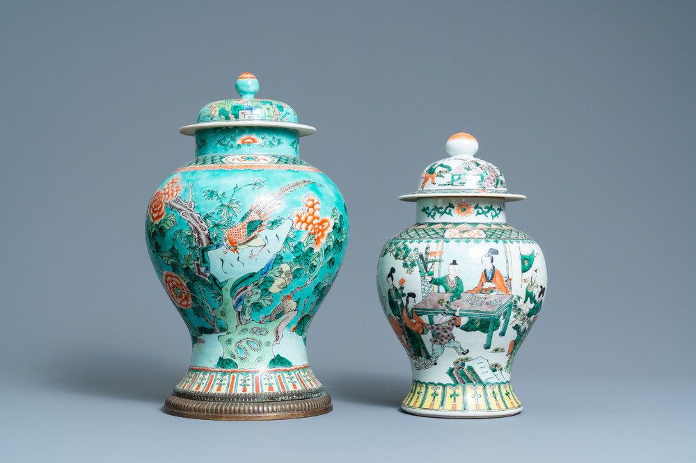 Two Chinese famille verte vases and covers, 19th C.