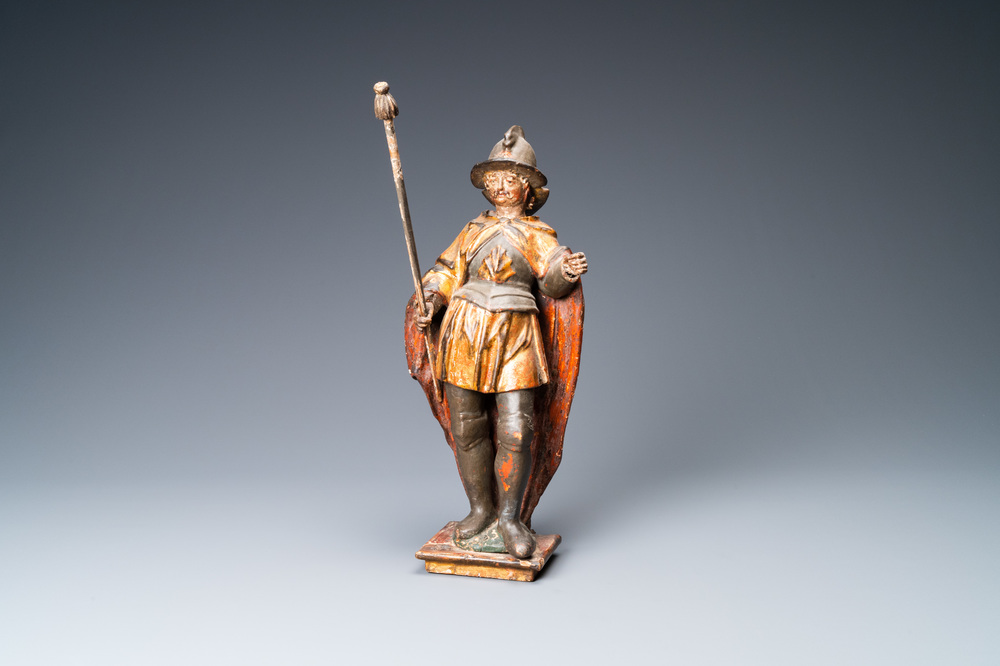 Een gepolychromeerde en vergulde houten figuur van Sint-Joris, Zuid-Duitsland, 1e kwart 17e eeuw