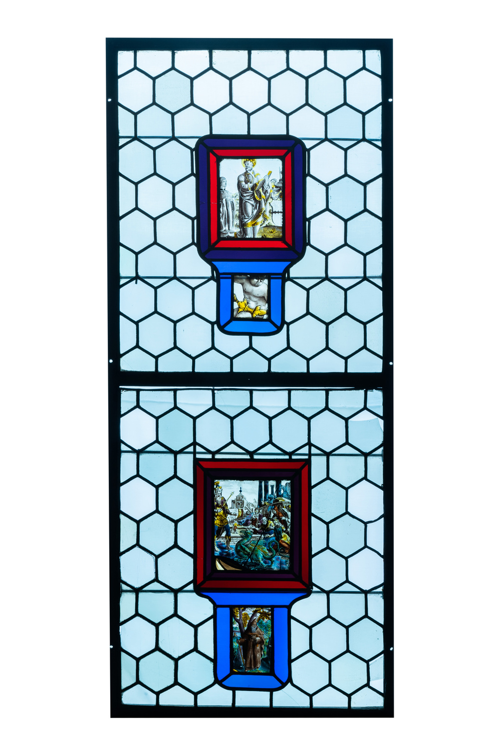 Een samengesteld glas-in-loodraam met polychrome, grisaille en zilvergele medaillons, Frankrijk, 16/17e eeuw