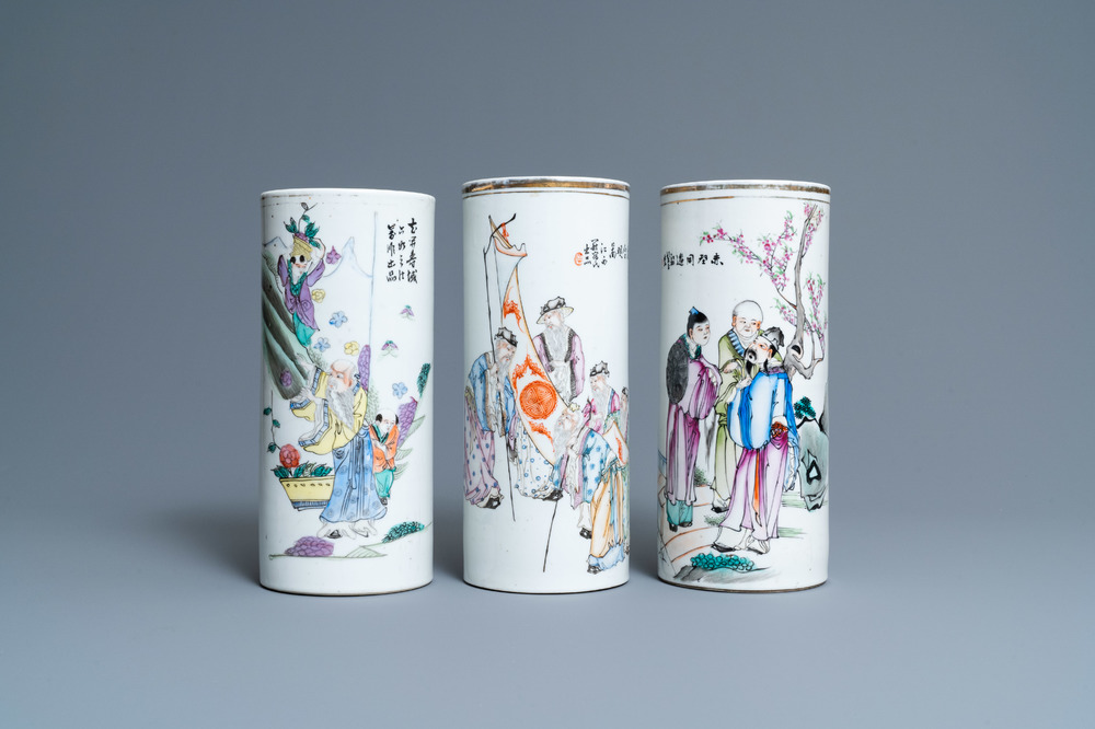 Trois porte-chapeaux en porcelaine de Chine qianjiang cai, 19/20&egrave;me