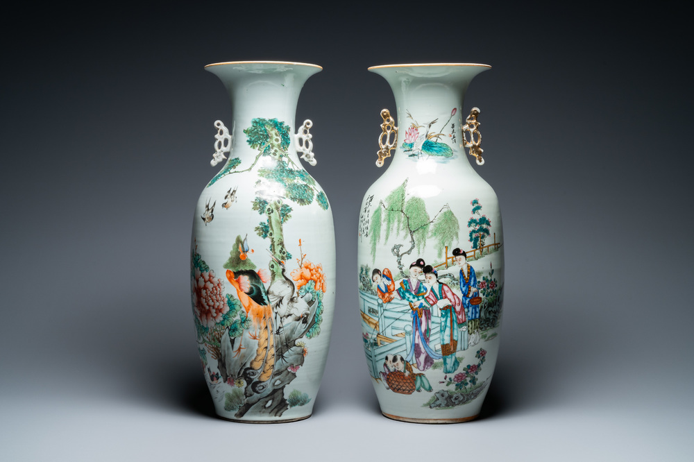 Deux vases en porcelaine de Chine famille rose, 19/20&egrave;me