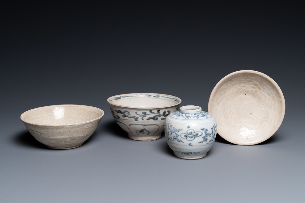 Four blue and white and monochrome Vietnamese or Annamese wares, 15/16th C.