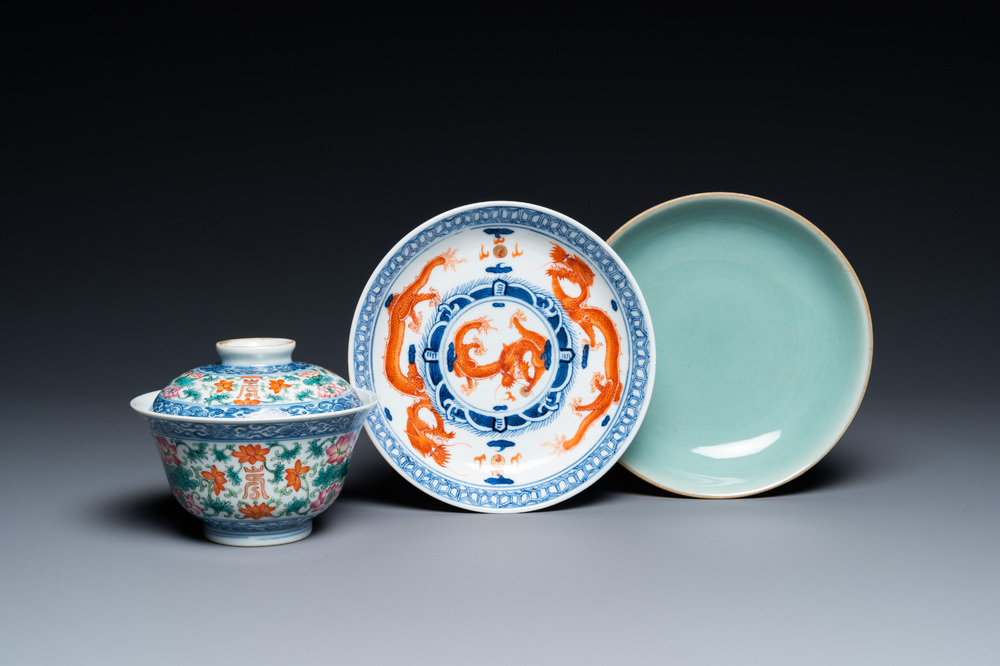 A Chinese famille rose bowl and cover, a 'dragon' plate and a celadon plate, 19th C.