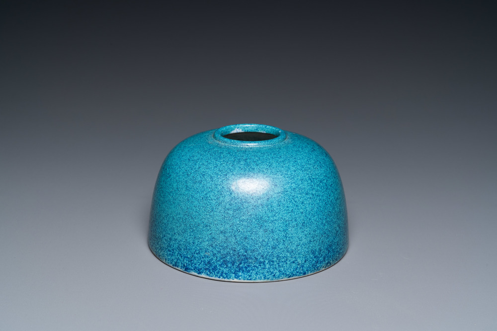 A Chinese robin's egg-glazed water pot, 19/20th C.