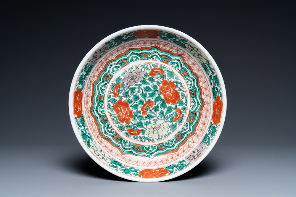 A Chinese famille verte dish with floral design, Kangxi