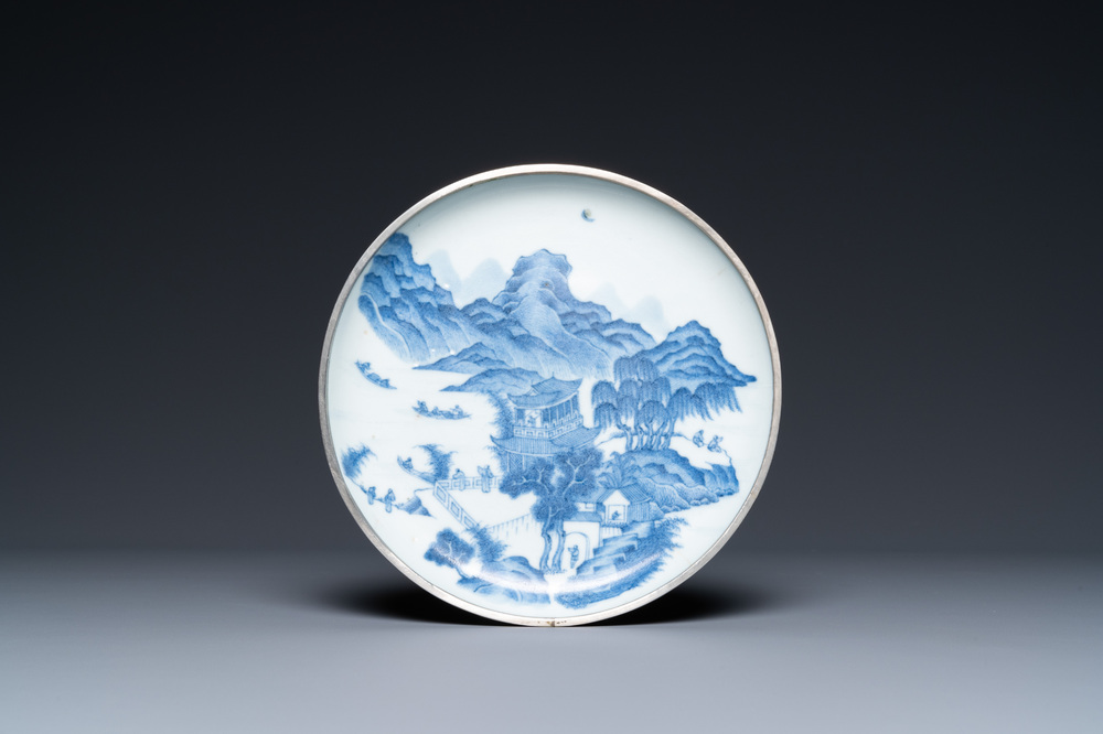 A Chinese 'Bleu de Hue' plate for the Vietnamese market, Nha Ngoc mark, 19th C.