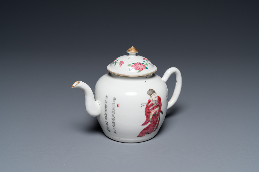 Une th&eacute;i&egrave;re couverte en porcelaine de Chine famille rose &agrave; d&eacute;cor Wu Shuang Pu, 19/20&egrave;me