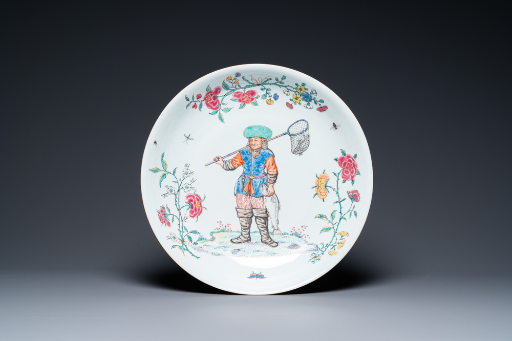 Un plat en porcelaine de Chine surd&eacute;cor&eacute; aux Pays-Bas &agrave; d&eacute;cor d'un p&ecirc;cheur, Yongzheng/Qianlong