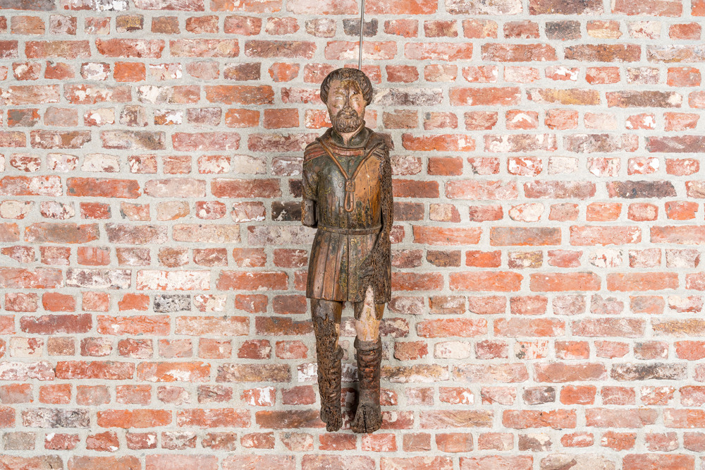 Saint Roch en bois sculpt&eacute; et polychrom&eacute;, 16&egrave;me