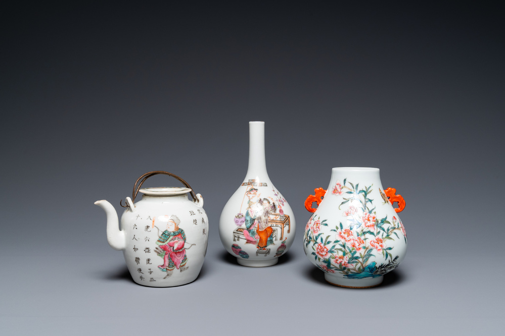 Two Chinese famille rose vases and a 'Wu Shuang Pu' teapot, 19/20th C.