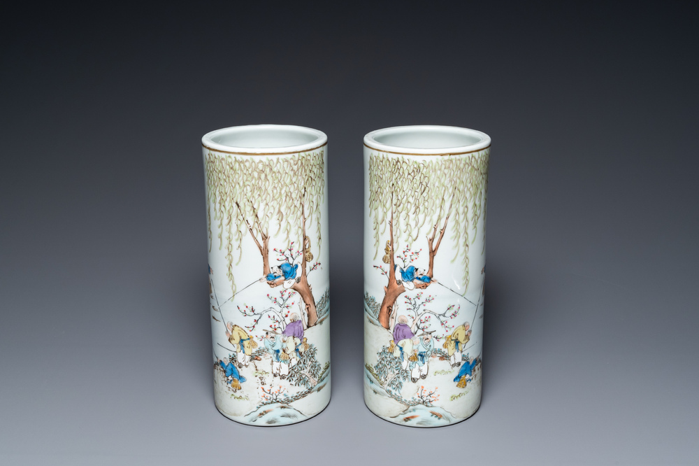 A pair of Chinese qianjiang cai hat stands, Jiangxi Porcelain Company mark, 20th C.