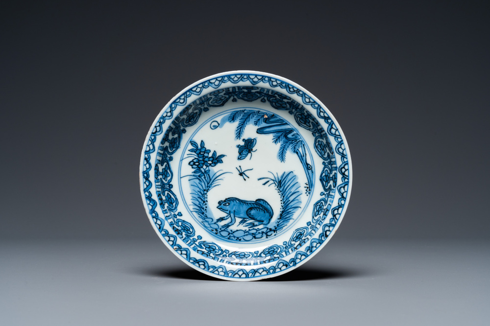 A Chinese blue and white 'frog' dish, Jiajing or Wanli