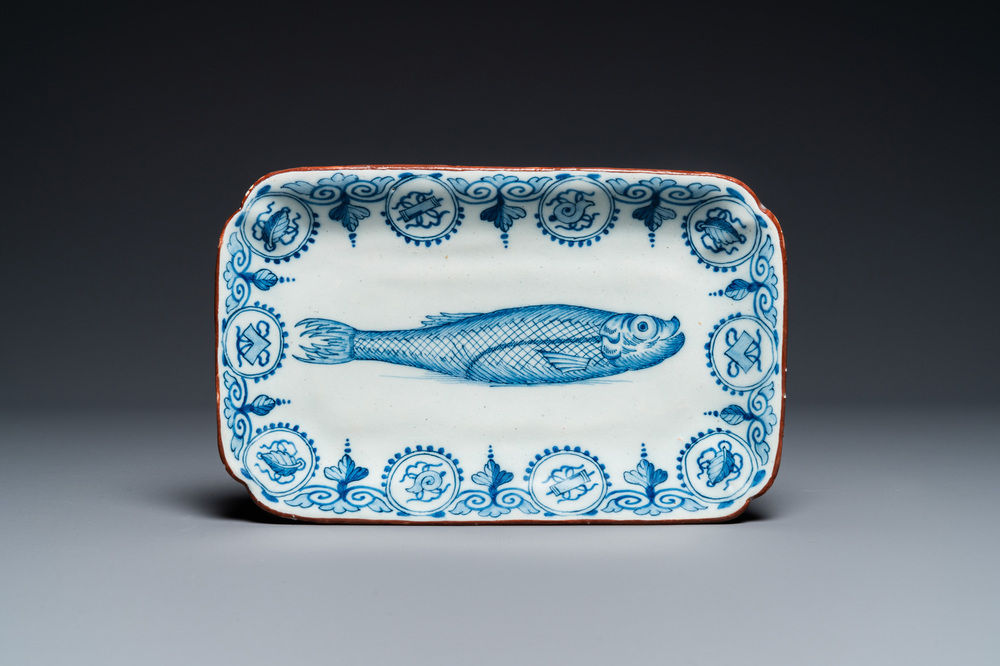 A rectangular Dutch Delft blue and white herring dish, 18th C.