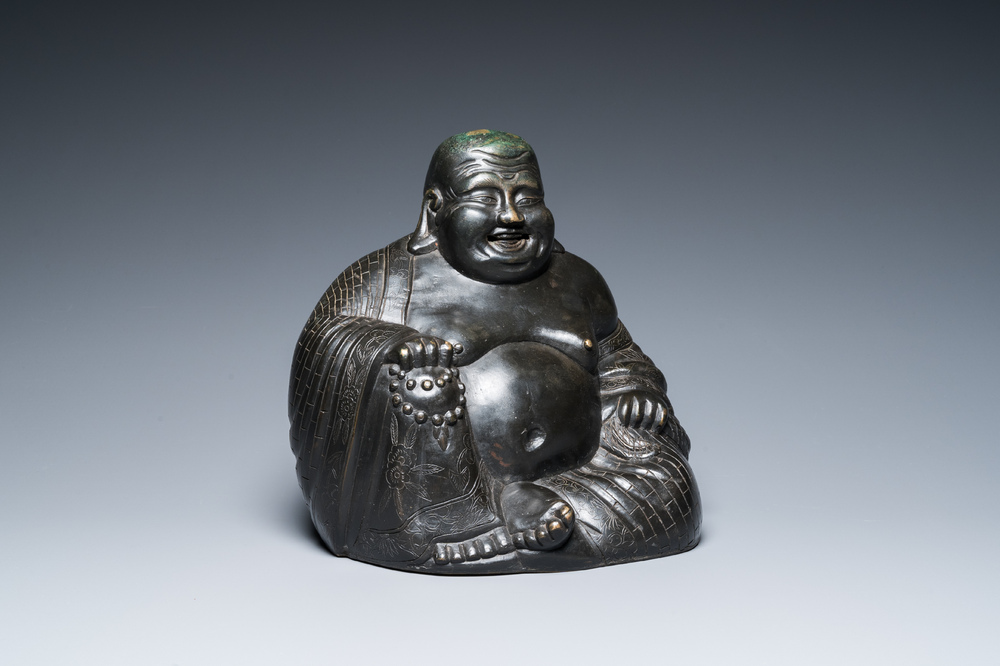 Een Chinese bronzen Boeddha, 19e eeuw