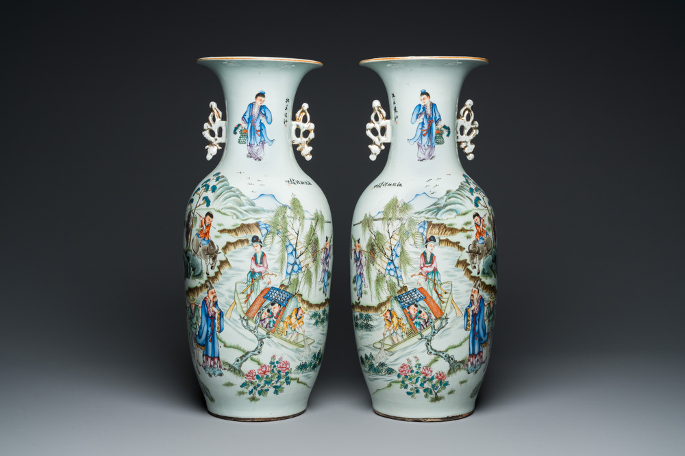Paire de vases en porcelaine de Chine famille rose &agrave; d&eacute;cor &agrave; deux faces, 19/20&egrave;me