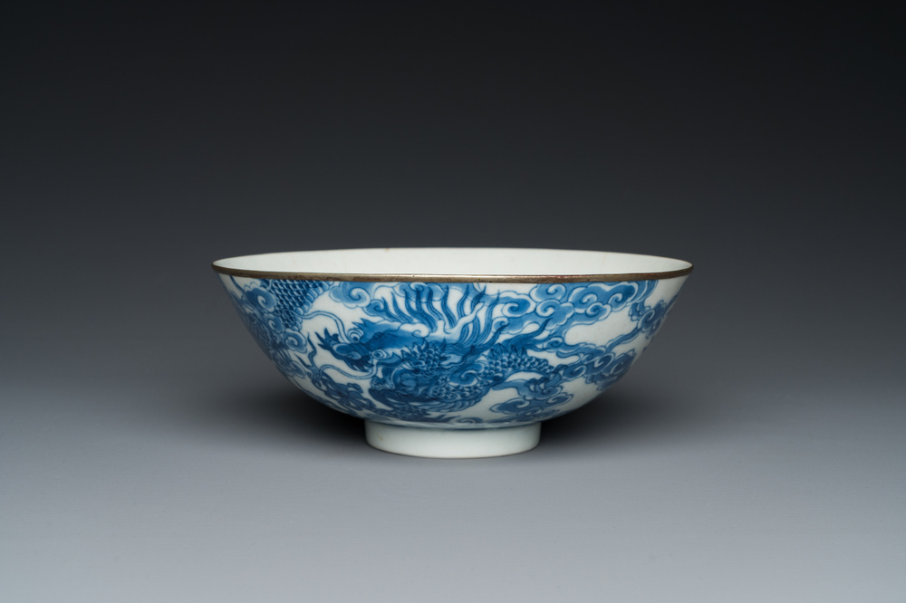 A Chinese blue and white 'Bleu de Hue' bowl for the Vietnamese market, reign of Tự Đức, late 19th C.