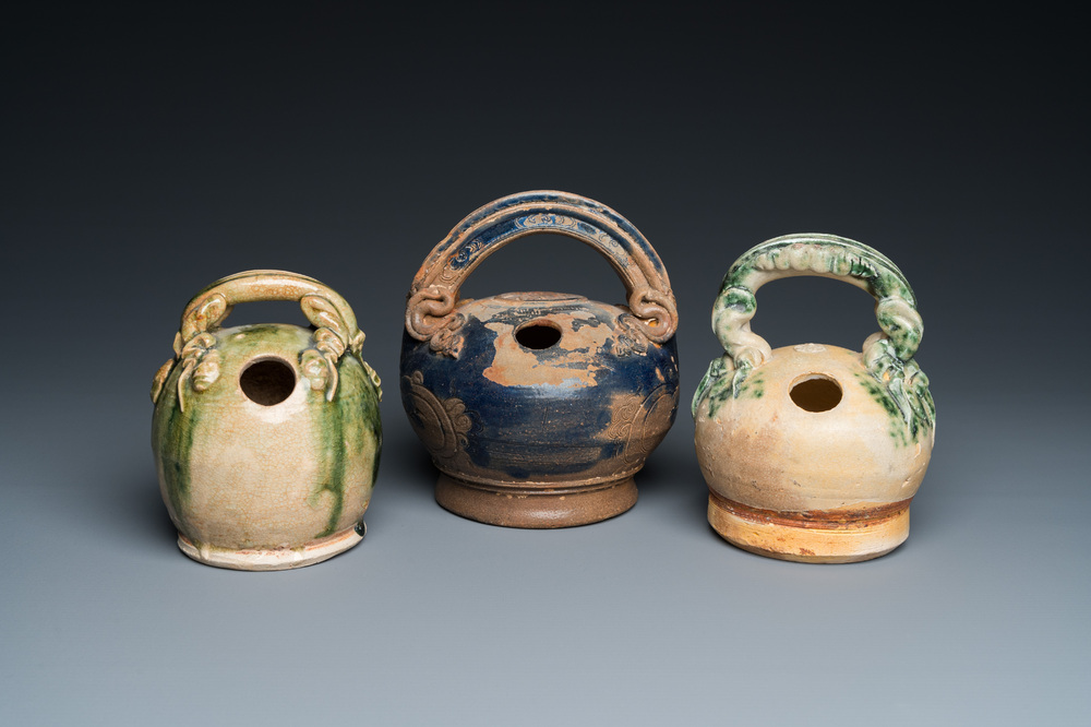 Three Vietnamese Bat Trang glazed pottery lime pots, L&ecirc;, 15/17th C.