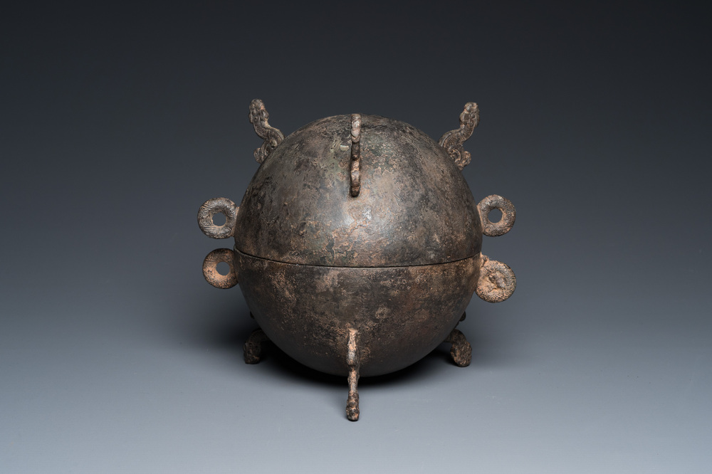 A rare Chinese bronze ritual 'Dui' food vessel and cover, Warring States period