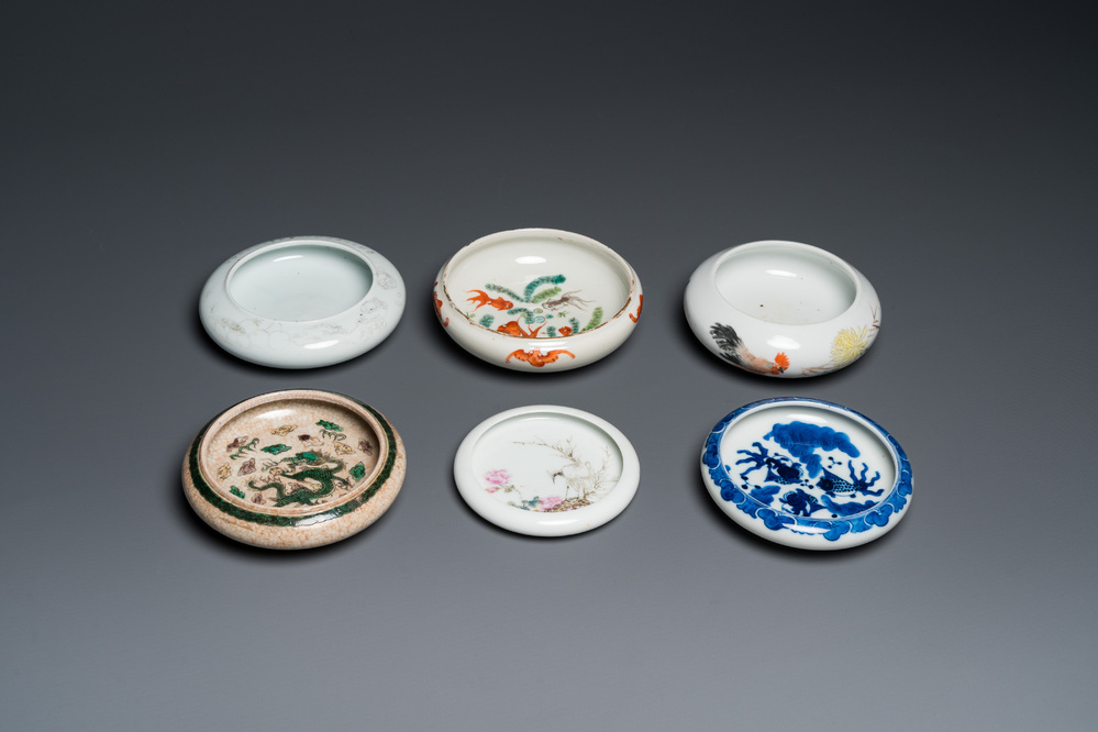 Zes Chinese porseleinen penselenwassers, 19/20e eeuw