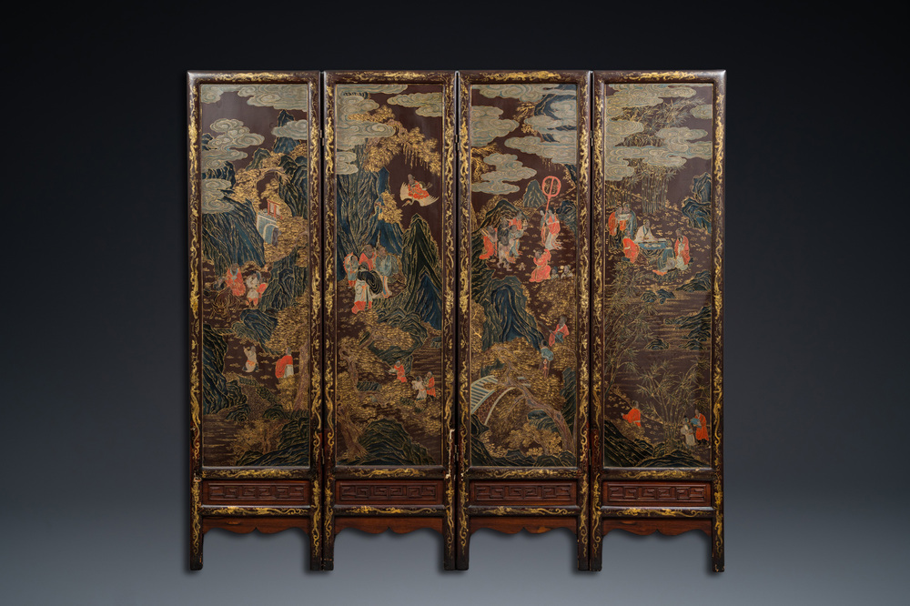 A Chinese painted wooden four-panel room divider, Qing