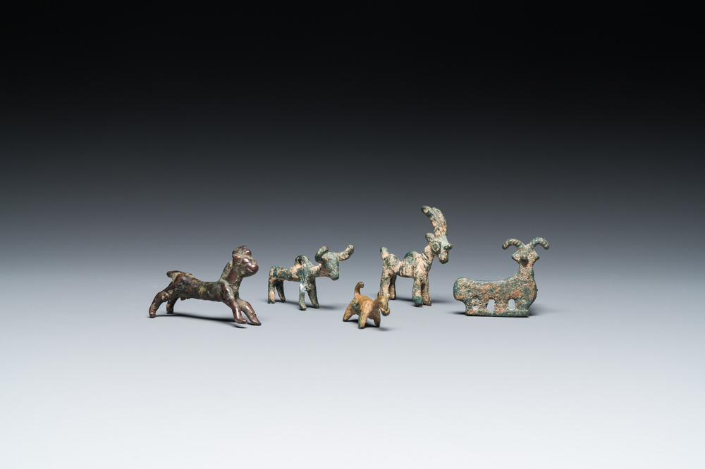 Five Chinese bronze animals, Ordos culture, Eastern Zhou