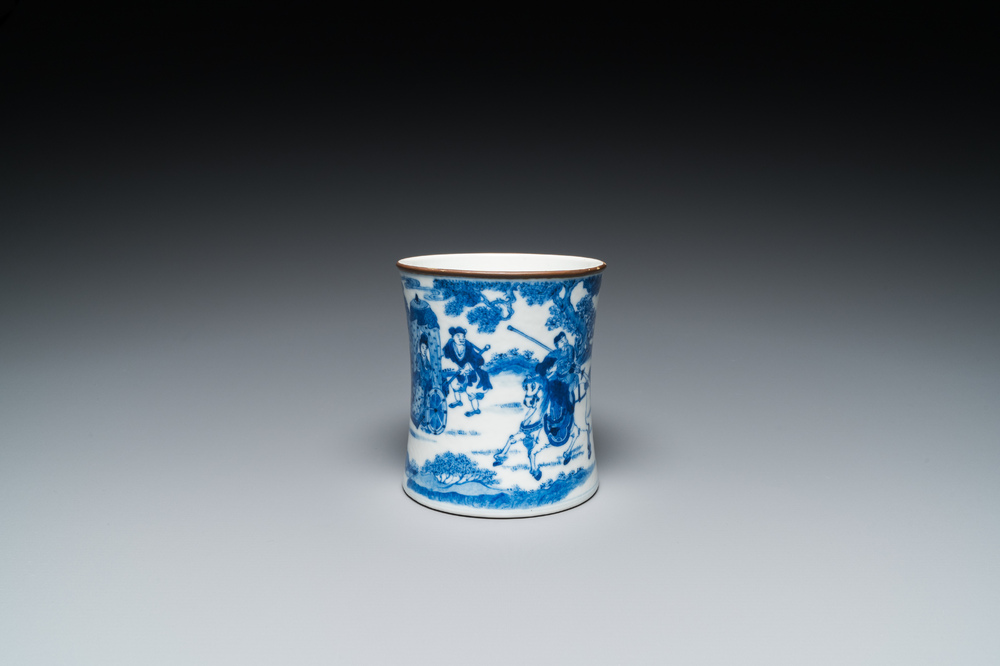 Pot &agrave; pinceaux en porcelaine de Chine en bleu et blanc, marque de Kangxi, 19&egrave;me