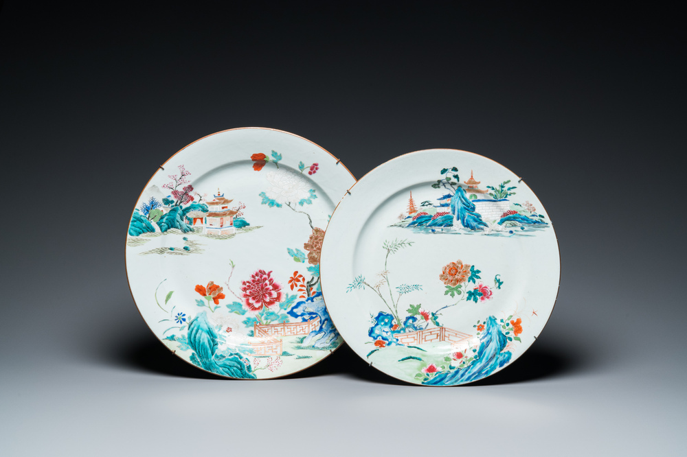 Deux plats en porcelaine de Chine famille rose, Qianlong