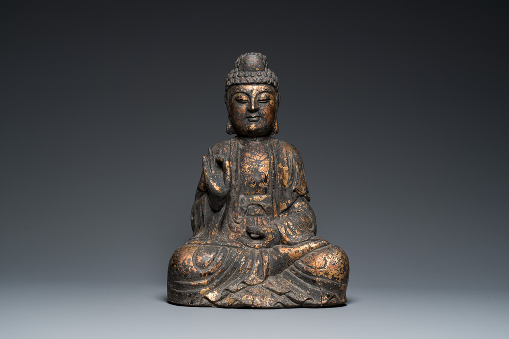 Helaas Disco Vast en zeker Een grote Chinese vergulde houten Boeddha, Qing - Rob Michiels Auctions