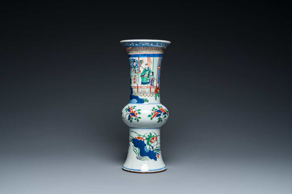 A Chinese wucai 'gu' vase with narrative design, 19th C.