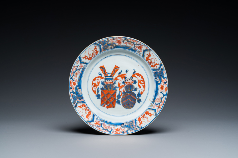 Assiette armori&eacute;e en porcelaine de Chine de style Imari, Kangxi
