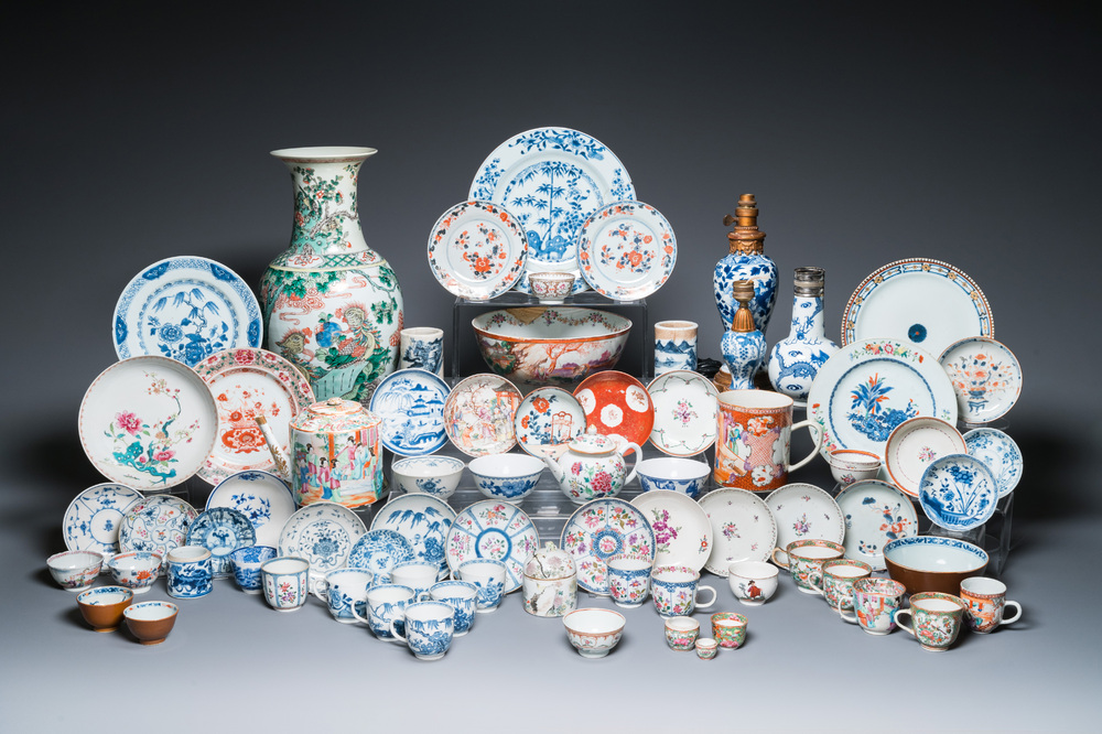 A varied collection of Chinese porcelain, Kangxi and later