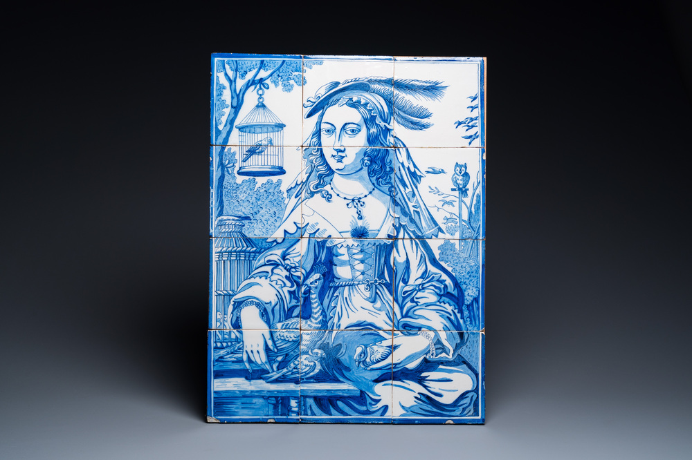 Tableau de carreaux en fa&iuml;ence de Delft en bleu et blanc &agrave; d&eacute;cor d'une femme et ses oiseaux, 19&egrave;me