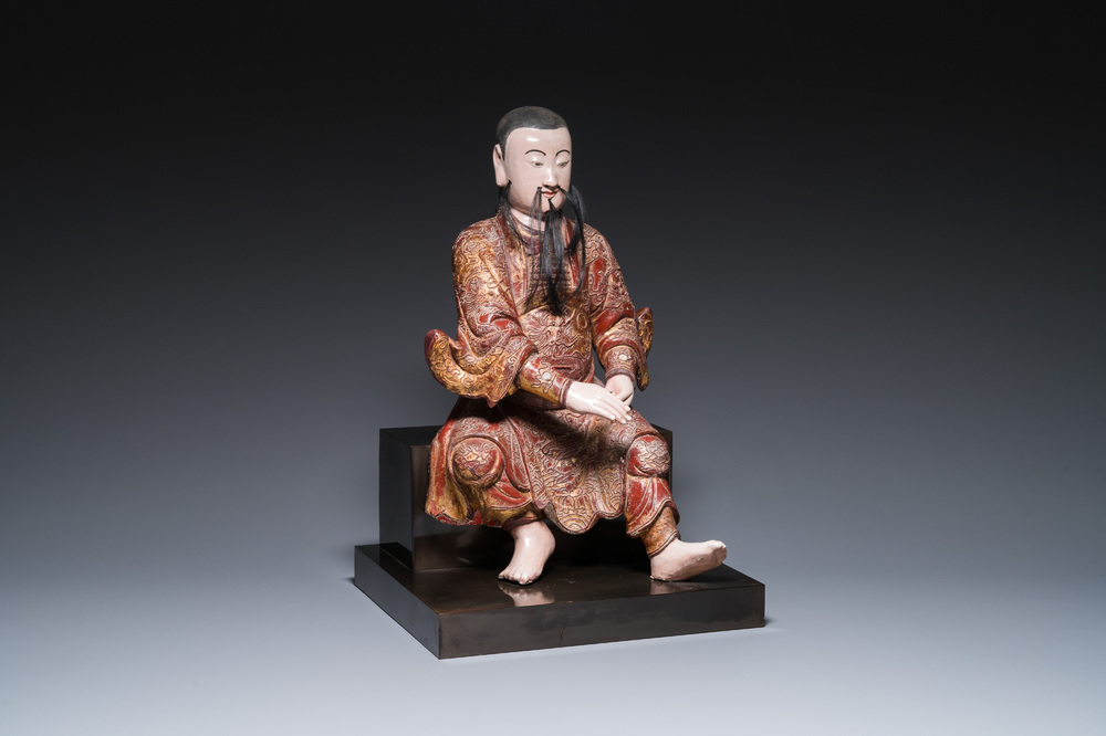 Importante sculpture de Guandi en bois dor&eacute; et polychrom&eacute;, Chine, 18&egrave;me