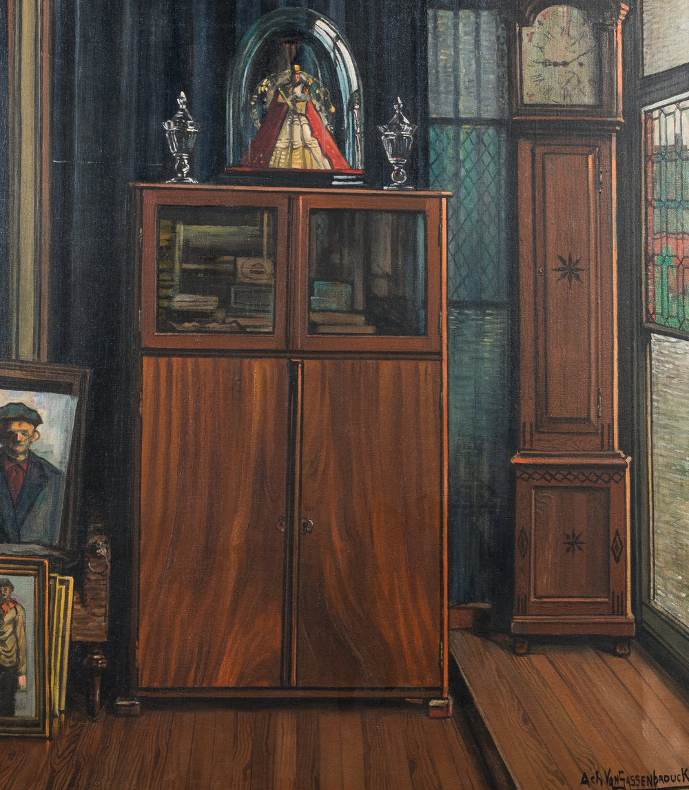 Achille Van Sassenbrouck (1886-1979): 'Notre armoire', vue sur l'int&eacute;rieur du peintre, huile sur toile