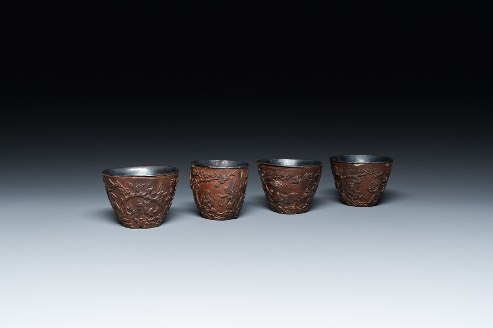 Quatre bols en bois de coco aux int&eacute;rieurs en argent, marque de Wang Hengxin 王恒馨, 19/20&egrave;me