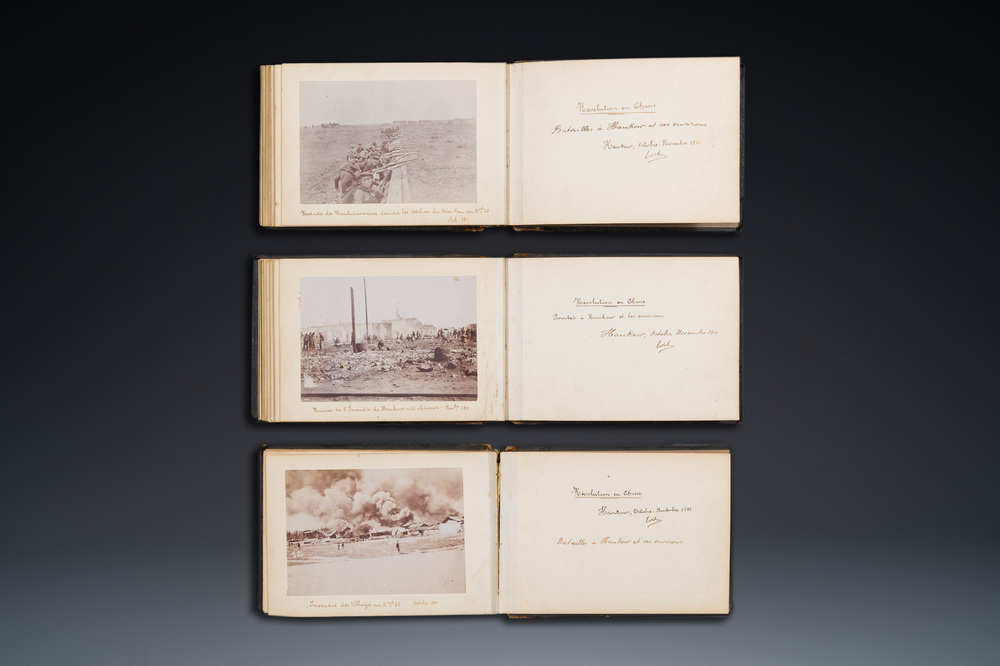 Trois albums avec 66 photos sur la r&eacute;volution Xinhai &agrave; Hankou, Wuchang et Hanyang en Chine, 1911
