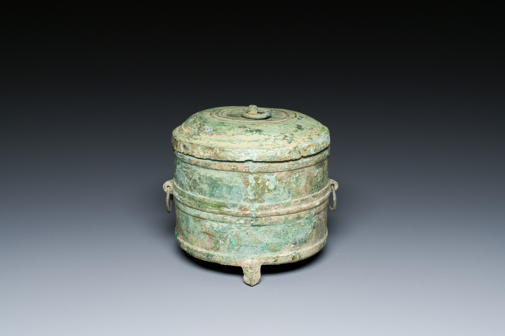 A Vietnamese bronze wine warming bowl, 'jiuzun', Han-Viet period, 1st/3rd C.