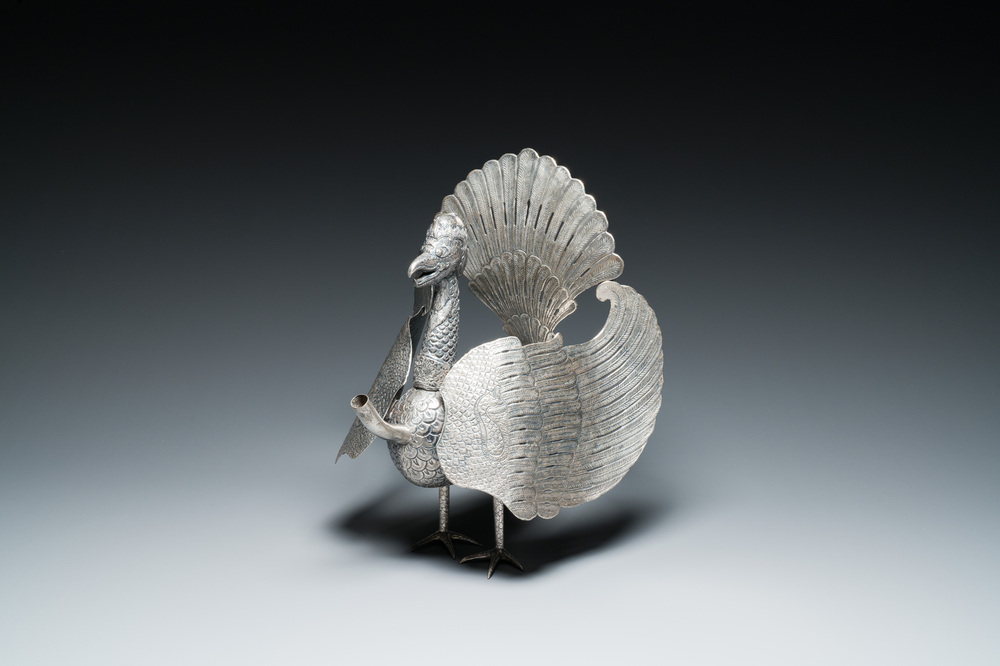 A rare Indonesian silver 'Garuda' oil lamp for the Wayang theatre, 'blencong', 19th C.