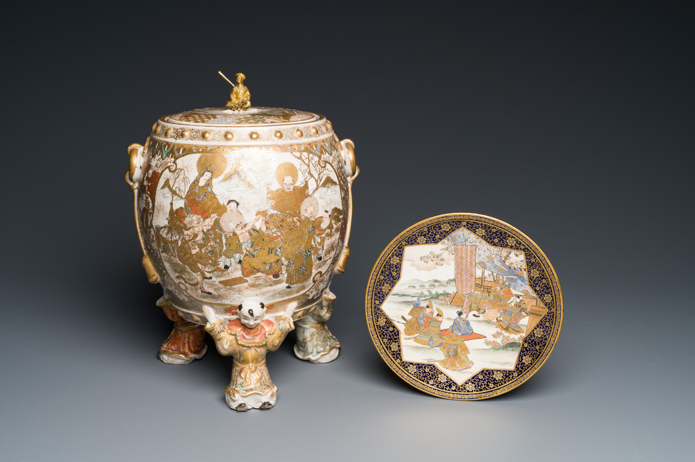 A Japanese Satsuma tripod bowl and a plate with a Kinkozan mark, Meiji, 19th C.