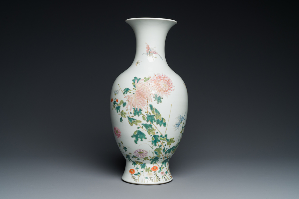 A Chinese famille rose vase with floral design, Guangxu mark, Republic