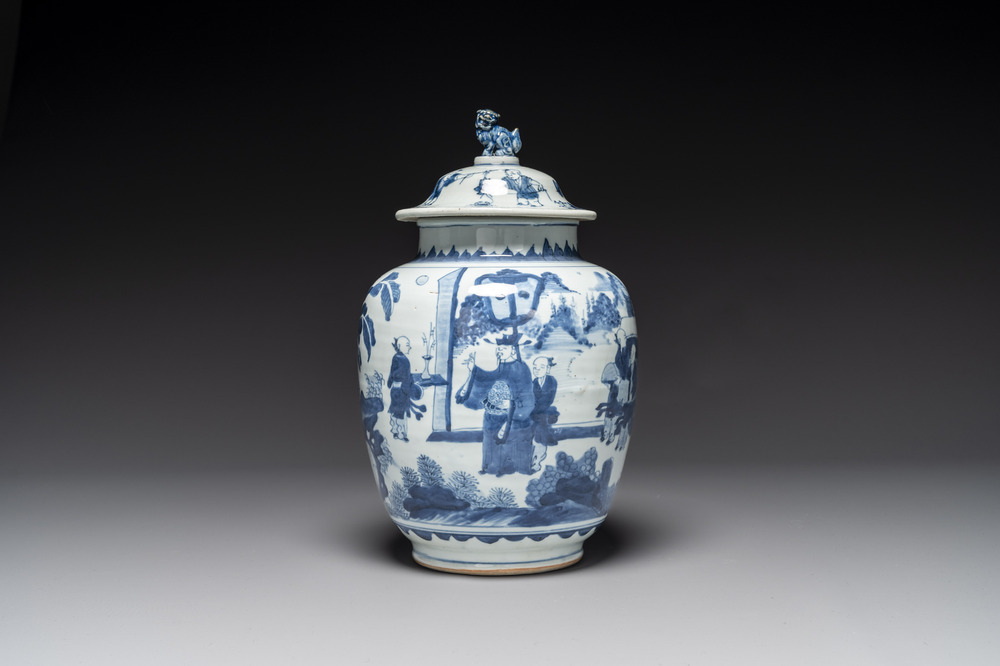 Een Chinese blauw-witte 'Jia Guan Jin Jue 加官晉爵' dekselvaas, Transitie periode