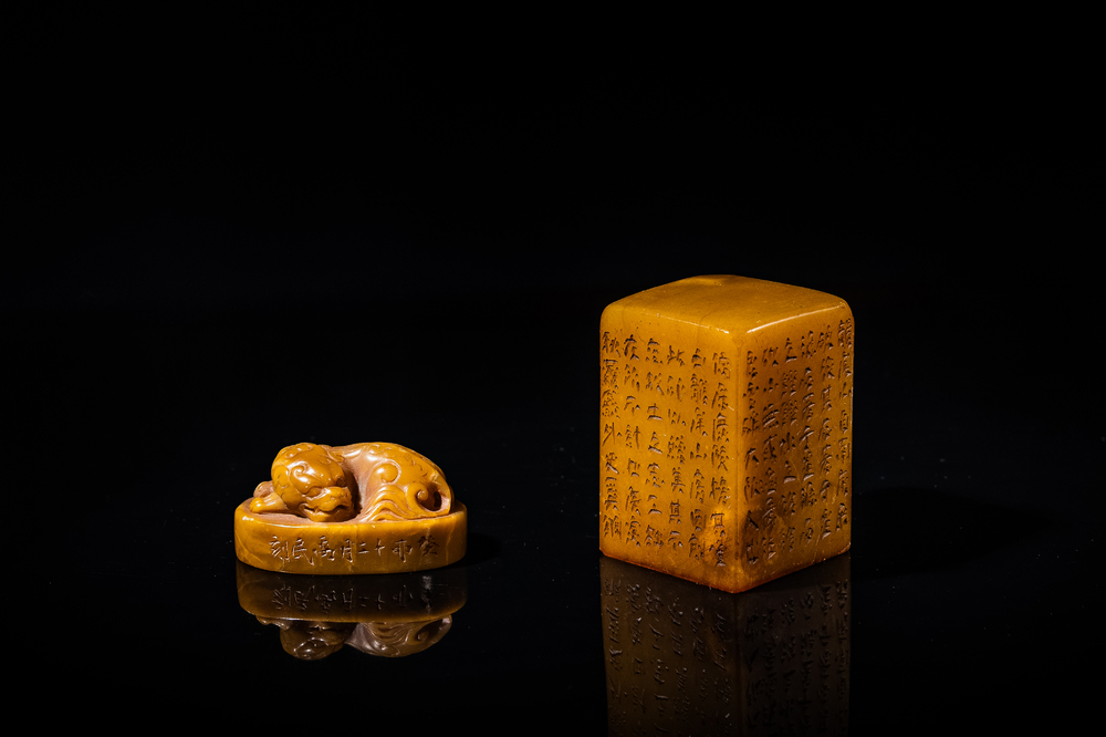 Two Chinese Shoushan soapstone seals, Qing - Rob Michiels Auctions