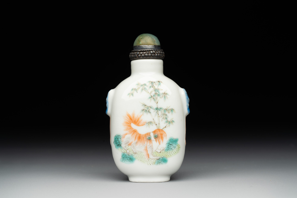 A rare Chinese famille rose 'Pekinese' snuff bottle, Shen De Tang Zhi 慎德堂製 mark, Daoguang