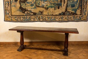 Table de réfectoire en noyer, Flandres, 2ème moitié du 17ème