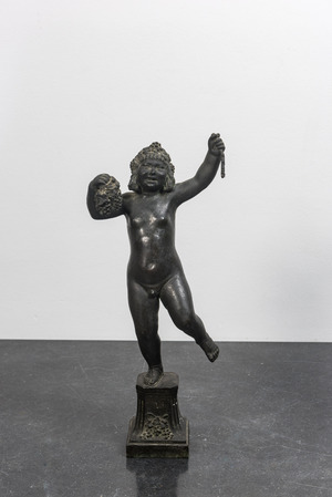 Sculpture en bronze d'un jeune bacchant sur socle, Paris, 19ème
