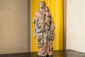 Vierge à l’Enfant en bois sculpté et polychromé, Flandres, 17ème