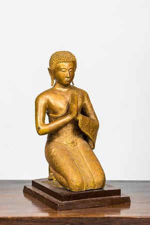 Bouddha à genou en bronze laqué et doré, Thaïlande, 1ère moitié du 20ème