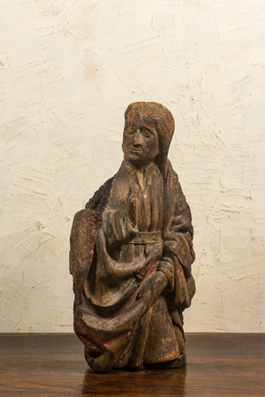 Vierge de l’Annonciation en noyer sculpté avec restes de polychromie, Pays-Bas méridionaux, début du 16ème