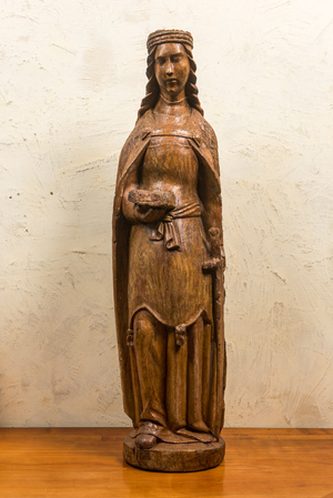 Een grote eikenhouten figuur van de heilige Catharina van Alexandrië, begin 16e eeuw